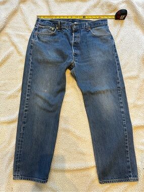 Levi's 501 Men's Straight Leg Medium Blue Jeans